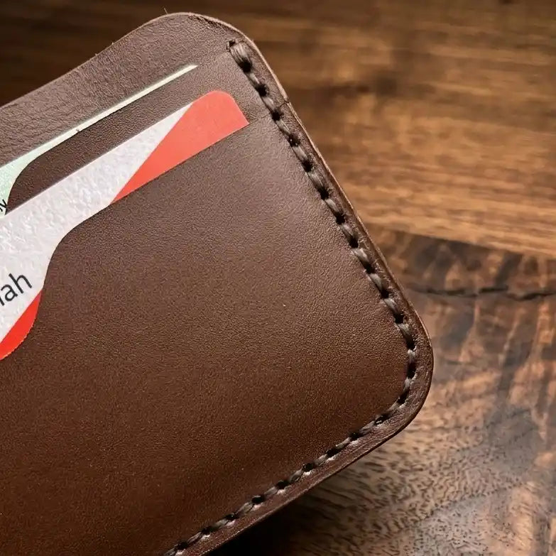 Minimalist Slim Bifold Leather Wallet (Brown Color)