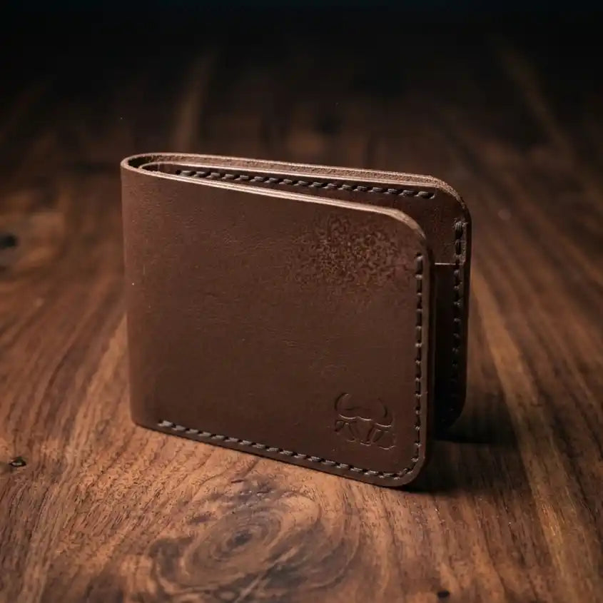 Minimalist Slim Bifold Leather Wallet (Brown Color)